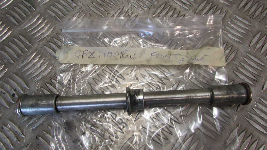 Kawasaki GPZ1100 ZX10E 95/98 axe de la rue avant,arbre, front axle spindle FRONT