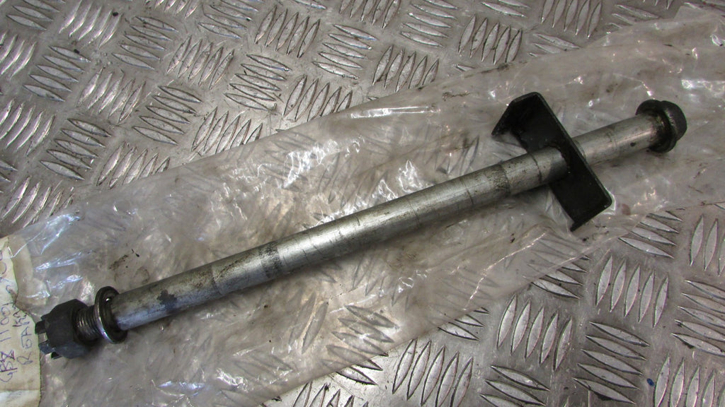 Kawasaki GPZ1100 ZX10E 95/98 Axe de rue arrier,,rear wheel axle, spindle,