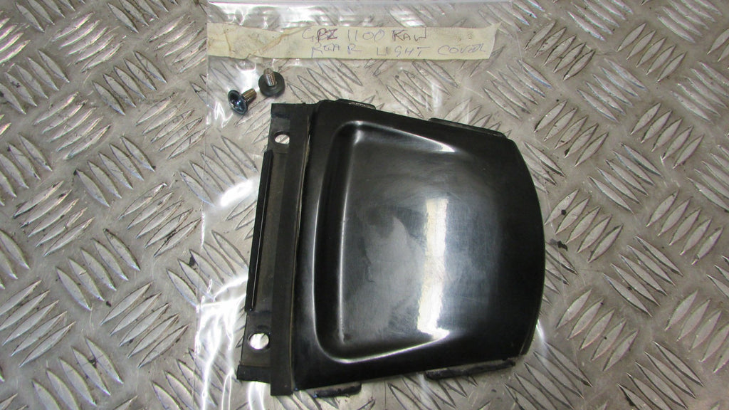 Kawasaki GPZ1100 ZX10E 95/98 carénage arriere le siège, Fairing trim behind rear