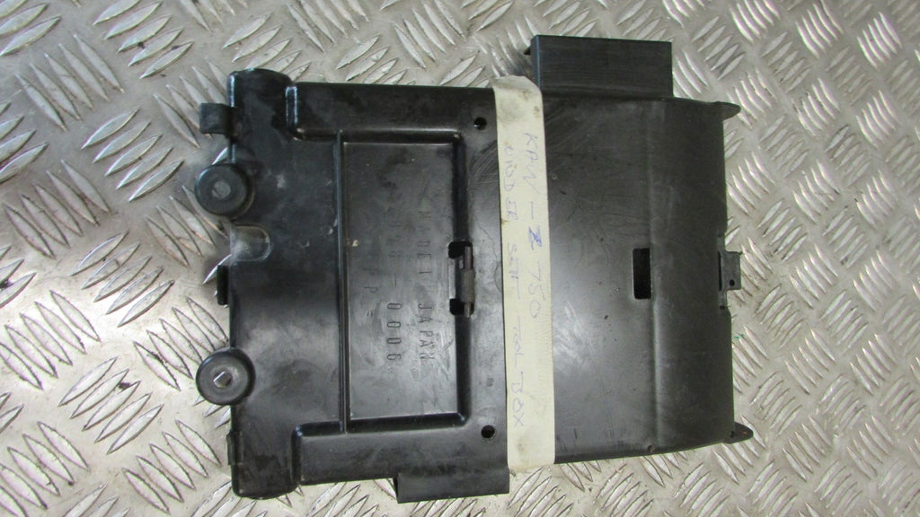 Kawasaki Z 750 ZR750 J 2004/2006 Habillages porte utiles,TRIM tools carrier