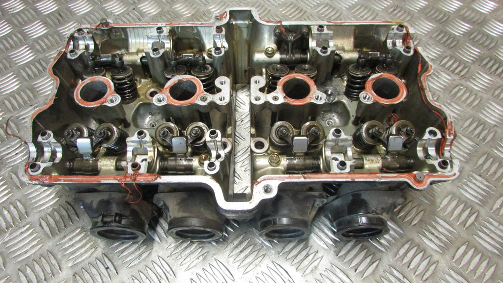 Suzuki GSX750F GR78A 1993 88/97 culasse moteur. ,cylinder head