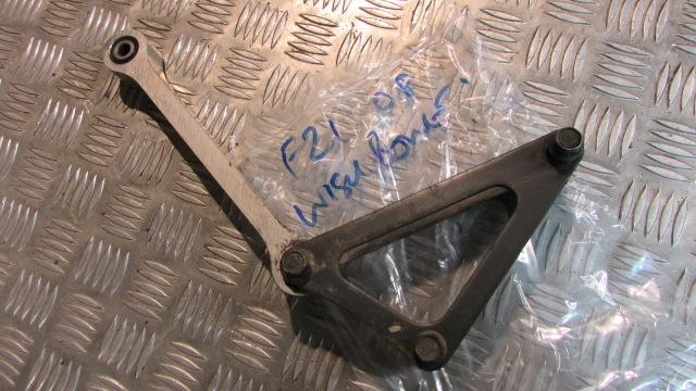 Yamaha FZ1 RN16 2008, (06>14)Support pour biellette de suspension et Bequilles C