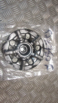 Suzuki GSX750F GR78A 1993 88/97 PIGNON AR CARRIER ,porte couronne, REAR SPROCKET