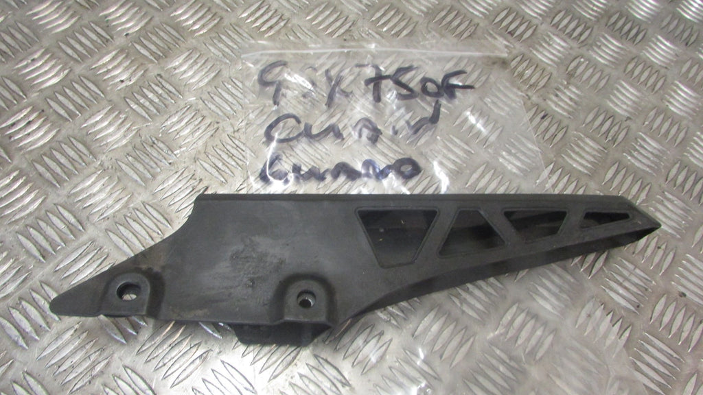Suzuki GSX750F GR78A 1993 88/97 GARDE chaine ,,chain guard