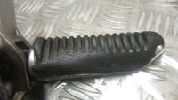 Suzuki GSX750F GR78A 1993 88/97 Platine et repose pied AV avant gauch,,FOOT REST
