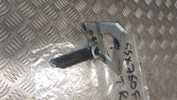 Suzuki GSX750F GR78A 1993 88/97 Platine et repose pied droite avant droit pilot,
