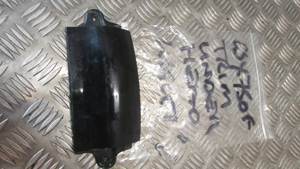 Suzuki GSX750F GR78A 1993 88/97 carénage sous le phare,TRIM fairing under the he