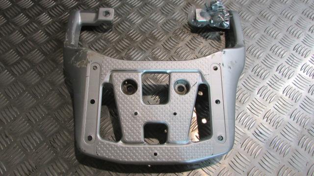 Honda Varadero XL 125 (05) JC32,,porte baggage ,luggage rack