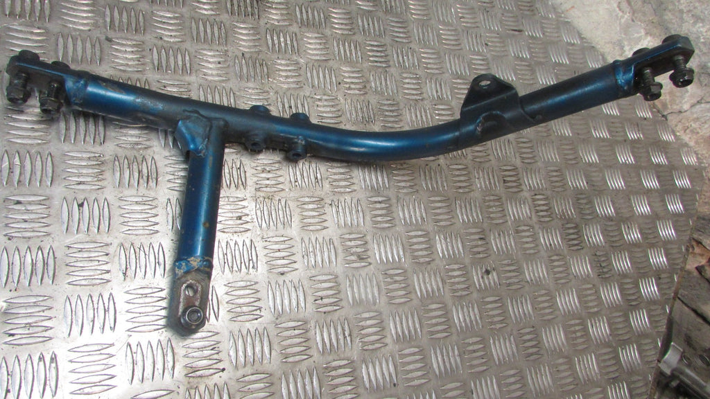 Suzuki Bandit 600 GSF Base cadre droite sous le moteur ,,Removable Frame bottom