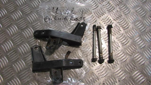 Honda CBR 125 RW (11>16), JC50, ,Vis Suport moteur,,engine mounts bolts nuts scr