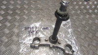 Suzuki Bandit 600 GSF T de Fourche inferior,BOTTOM YOKE CLAMP