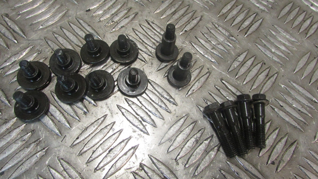 Suzuki Bandit 600 GSF les boulons de culasse,, rocker cover bolts