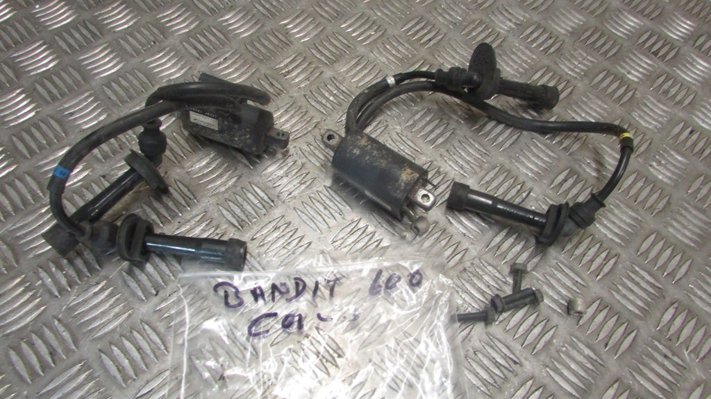 Suzuki Bandit 600 GSF bobines des allumage ,ignition coils
