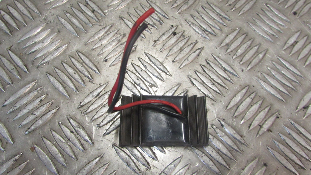 Suzuki Bandit 600 GSF feu clignotante relais control central , INDICATOR blinker