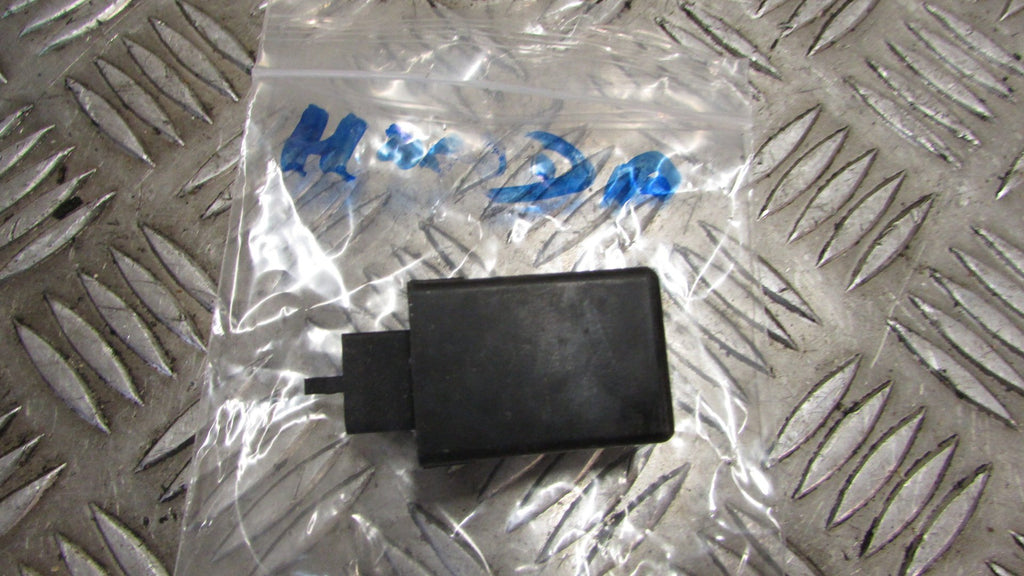 Honda CBX 650e RC13 Nighthawk RELAI clignotant,Relay indicator