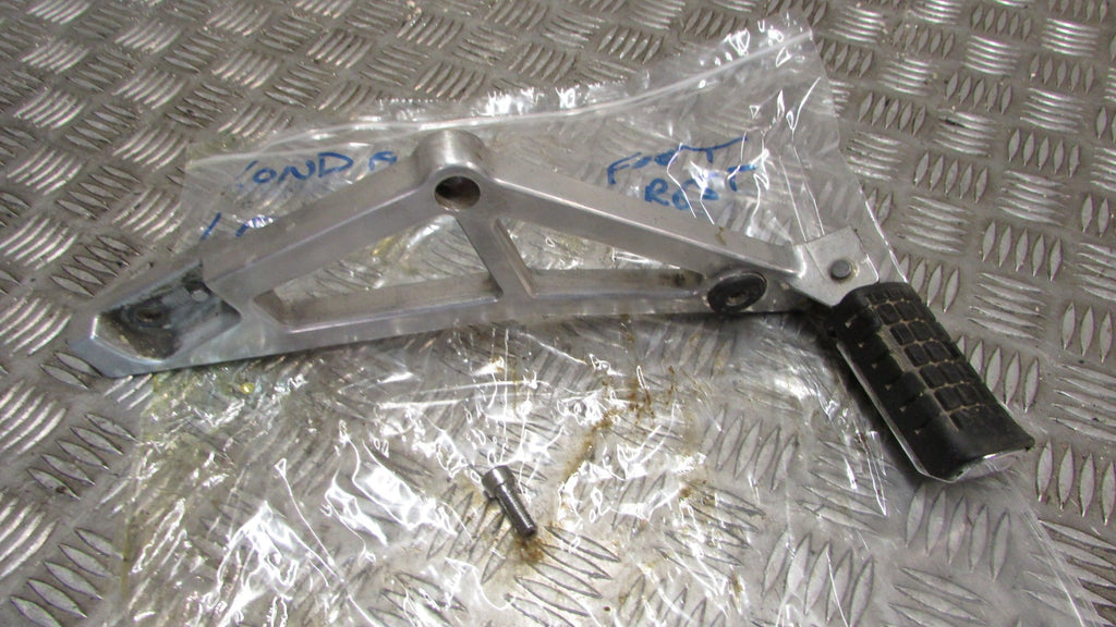 Honda CBX 650e RC13 Nighthawk Platine pour repose pied gauche,,FOOT REST HANGER