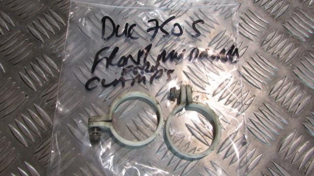 Ducati 750 SS ie 99>03 900 SS,Fourche à pince pour tenir le Garde Boue avant ,,