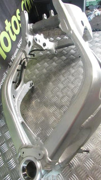 Yamaha YZF R6 99-02 5EB ,cadre anglaise sans carte gris,frame strait and in good