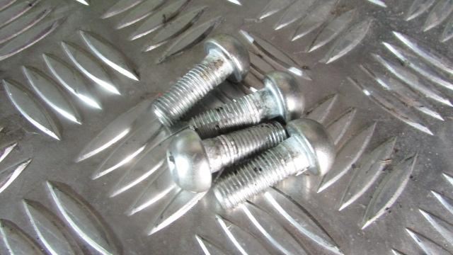 * Yamaha YZF R6 99-02 5EB VIS pour le Arrière bâti tubulaire,boucle arriere,bolt