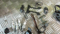 Yamaha YZF R6 99-02 5EB ,vis, ,various fixings screws,,