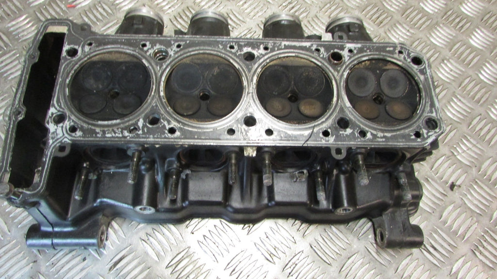 Kawasaki GTR 1000 1993 ZGT00A culasse moteur. ,cylinder head