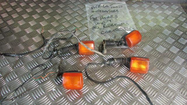 * Honda Africa Twin 750 RD07 1993 (93-95)Clignotants, avant av et AR,INDICATORS,