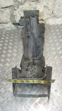 Honda VFR 750 RC24 1988 carénage sous le siège selle, guarde boue arrier AR inté