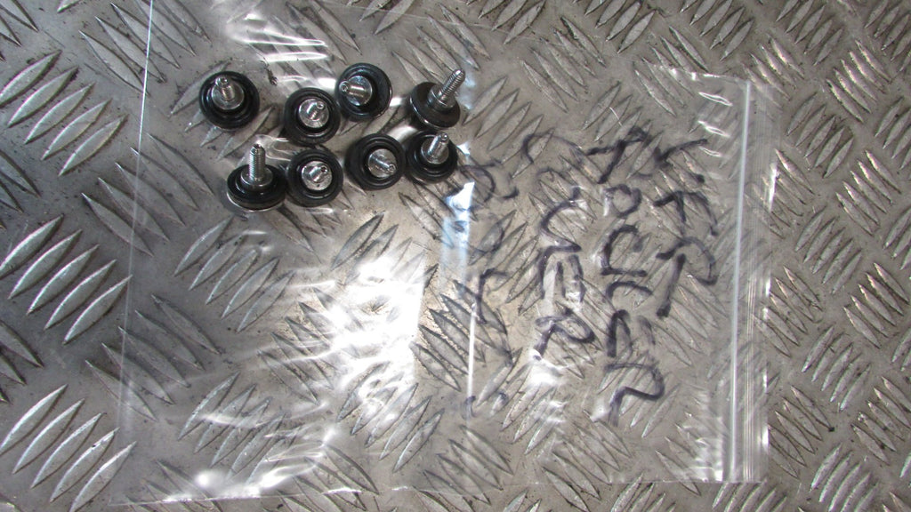 Honda VFR 750 RC24 1988 les boulons de culasse, ,cylinder head bolts, rocker cov