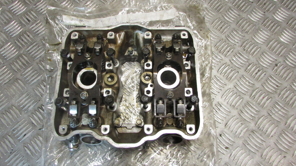 Honda VFR 750 RC24 1988 culasse moteur arrier,cylinder head rear