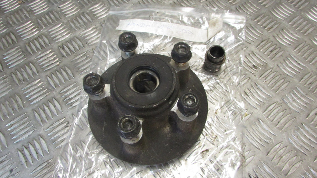 Honda VFR 750 RC24 1988 PIGNON AR CARRIER ,porte couronne, REAR SPROCKET CARRIER