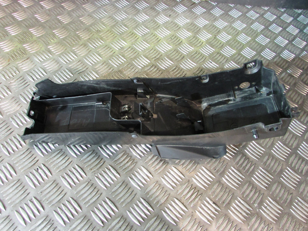 Yamaha MT-07, 2018>19, Tracer UNDER TAIL tray Side Fender Plastic battery rear i