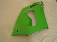 Kawasaki ZX6R ZX636 05 06 C1H C6F ,CARRENAGE avant droite centre, petit fissure