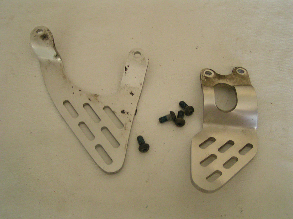 Yamaha YZF R6 RJ RN 04 03 05,  REPOSE-PIED TALON GUARDE,heal guard