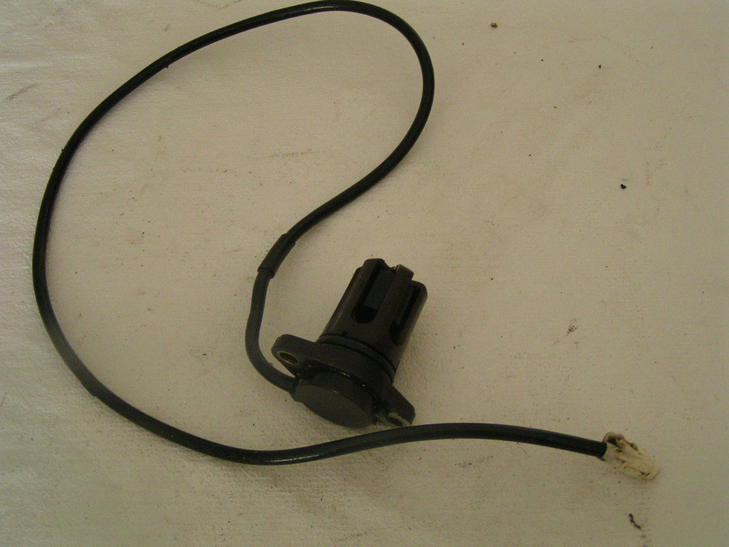 Yamaha YZF R6 RJ RN 04 03 05,  capteur sous le moteursensor from under the engin