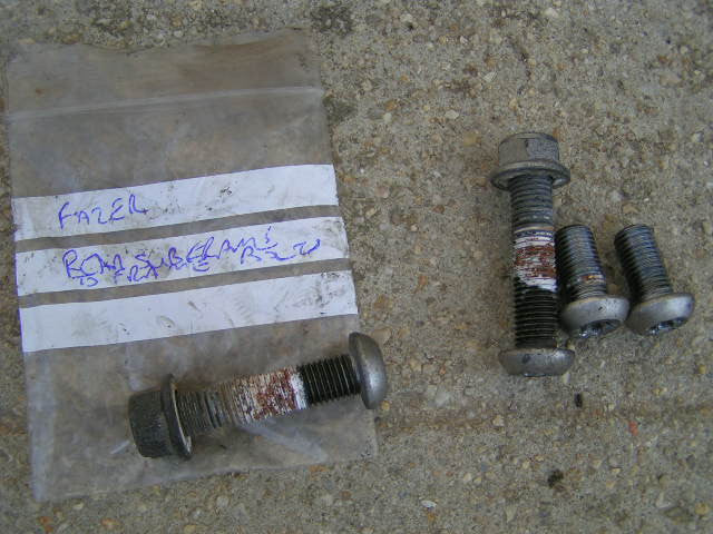 FZ6 S2 VIS Ecrou Goujon de fixation de la cadre et Arrière bâti tubulaire, rear