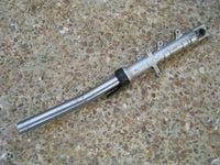 * FZ6 S2 fourches avant droite, endommagé pour les pièces seulement voir les pho