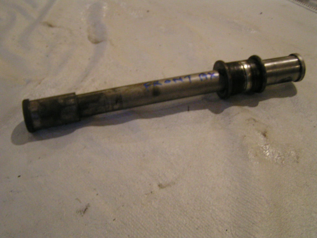 Kawasaki ZX9R 99 C2,  FRONT WHEEL AXLE spindle , Steckachse Vorne Achse , axe de
