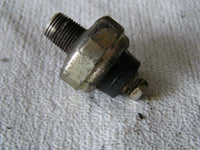 Kawasaki ZX9R 99 C2,  capteur sous manivelle droit ,sensor under crank , right P