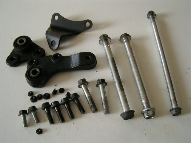 Bandit 1250 K9,Vis Suport moteur, ,engine mounts,