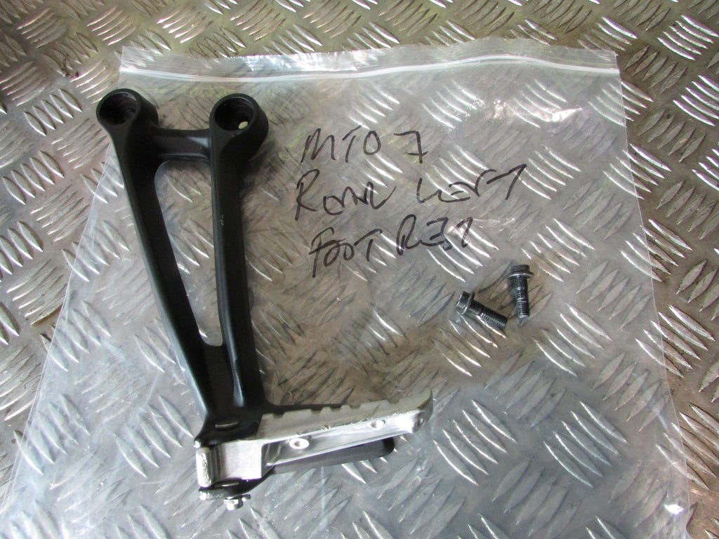 Yamaha MT-07, 2018>19, Tracer foot rest & hanger plate rear left passanger, Plat