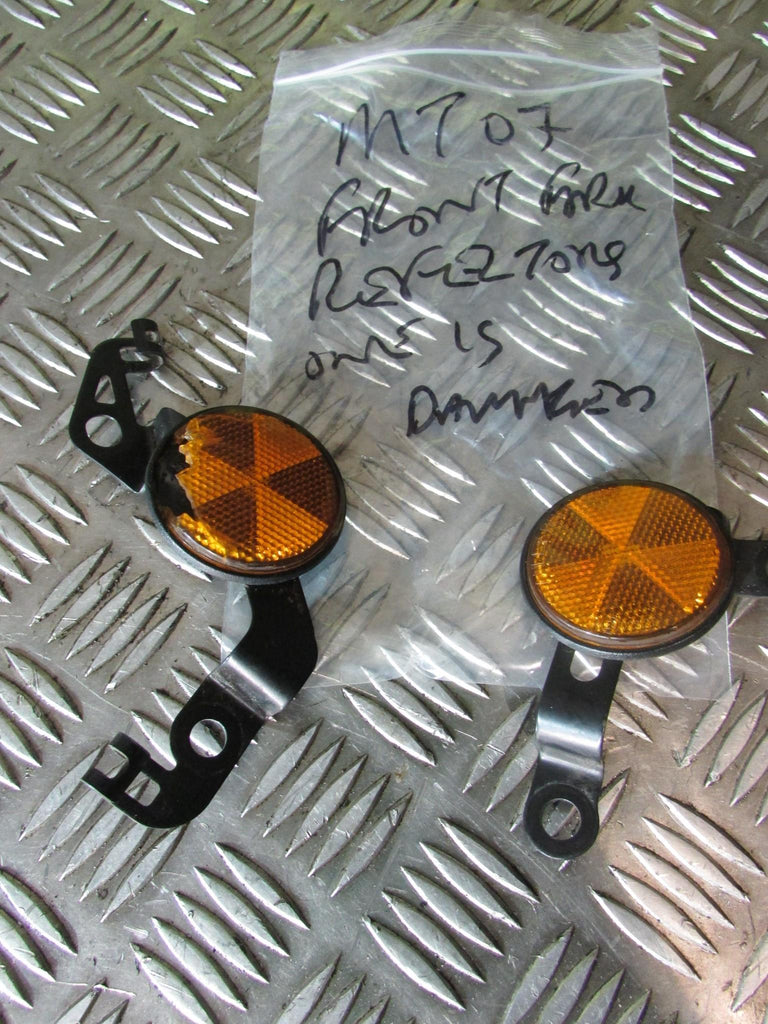 Yamaha MT-07, 2018>19, Tracer Reflectors & brackets for RIGHT & LEFT FORKs Réfle