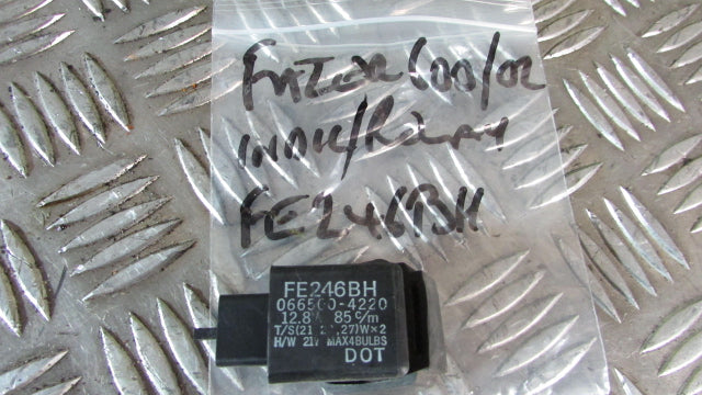 Yamaha Fazer FZS 600 2002 RJ21 RELAIS clignotant ,Relay- flasher indicators