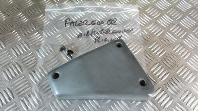Yamaha Fazer FZS 600 2002 RJ21 Carter de boîte de filtre à air plastic droit,air