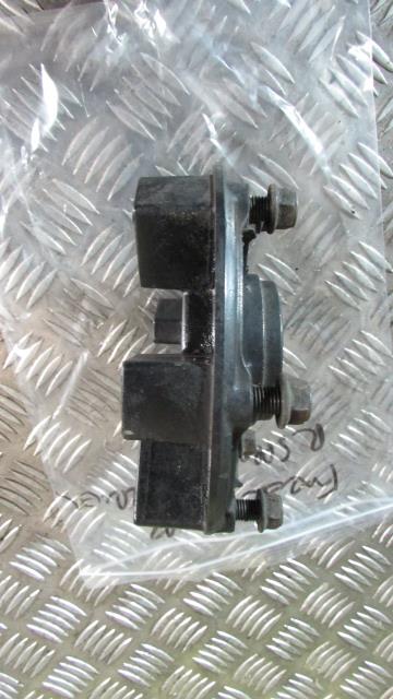 Yamaha Fazer FZS 600 2002 RJ21 PIGNON AR CARRIER ,, REAR hub