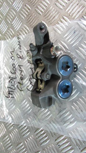 Yamaha Fazer FZS 600 2002 RJ21 ÉTRIER DE FREIN , avant gauche , FRONT LEFT BRAKE