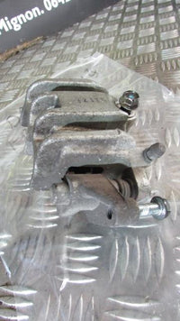 Daelim Roadwin 125 VJ BA4 2004/7 ÉTRIER DE FREIN , avant , FRONT BRAKE CALIPER,