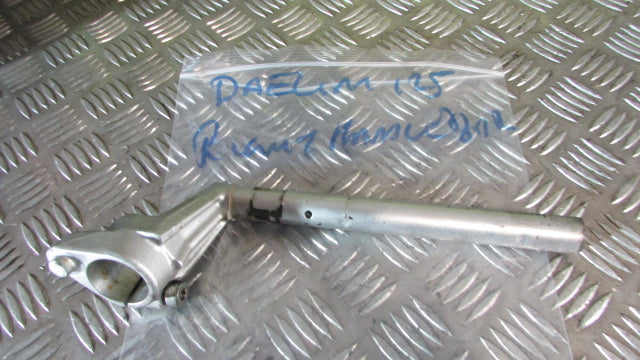 Daelim Roadwin 125 VJ BA4 2004/7 GUIDON droit,,HANDLEBAR right,