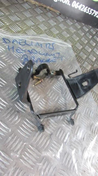 Daelim Roadwin 125 VJ BA4 2004/7 attache de phare avant AV ,Headlight head light