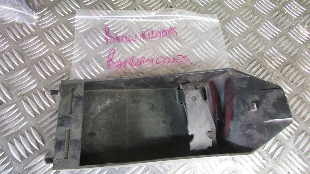 BMW K 1200 RS 2001,Habillages porte batterie ,,TRIM,battery cover clamp