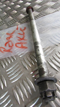 Kawasaki ER 5 500 2001 Axe de rue arrier,,rear wheel axle, spindle,